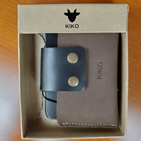 Kiko Other - Kiko Cowhide Two Tone Leather Card Case New in Box